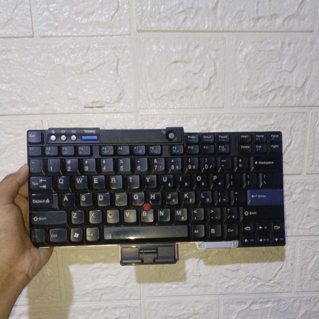 Jual keyboard lenovo Thinkpad R400 T400 T61 R61i R60 R61 T60 second ...