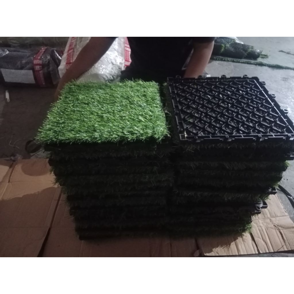 Jual decking tile rumput sintetis type swiss // tebal 2,5 cm// 30 cm x ...