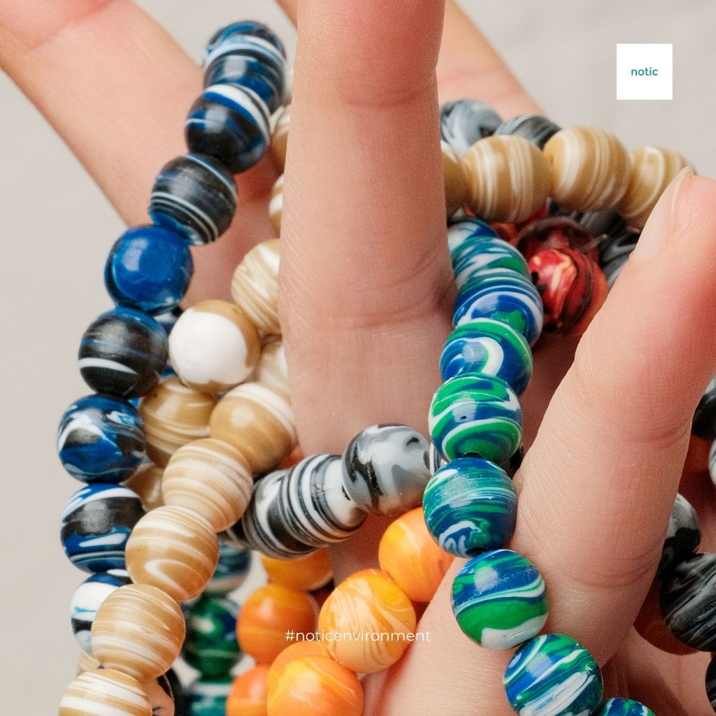 洋書 Manik-manik di Indonesia Beads This item is unavailable - Etsy