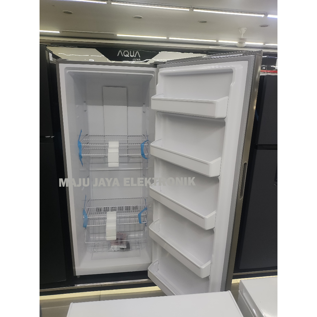 Jual Freezer GEA GF 523 Upright Frezer Static Cooling Freezer Es Batu ...