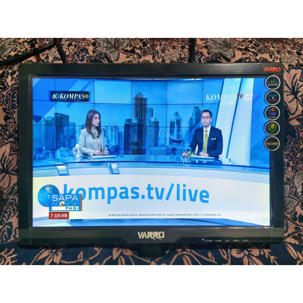 Jual monitor komputer 15.6 inc / monitor cctv / monitor varro second ...