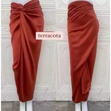 Rok Lilit Instan Satin Plus Gesper Rok Lilit Polos Rok Lilit Satin Jatuh Dan Mengkilap Satin