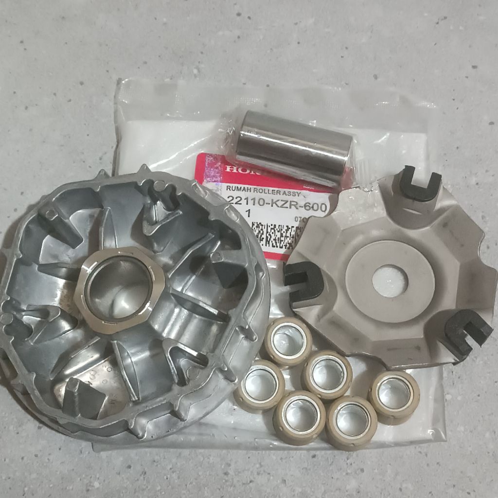 Jual RUMAH ROLLER ASSY FACE COMP MOVABLE DRIVE SET (KZR) MOTOR VARIO ...