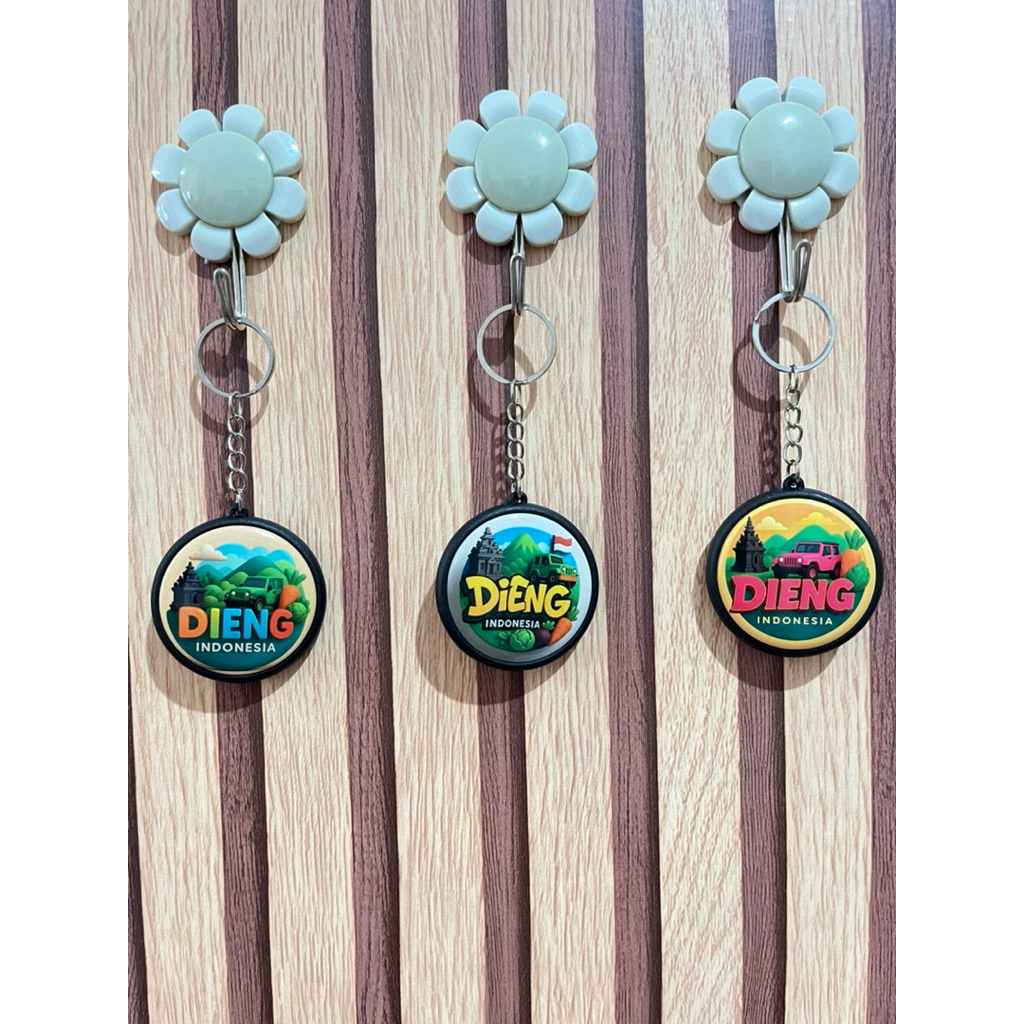 Jual gantungan kunci/keychain bulat 2 sisi 4,5 cm Oleh oleh khas dieng ...