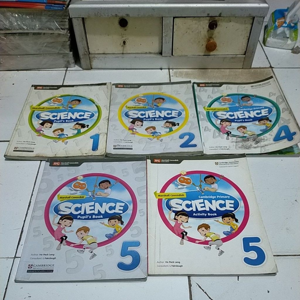 Jual HODDER CAMBRIDGE PRIMARY 2 SCIENCE STUDENTS BOOK / CAMBRIDGE ...