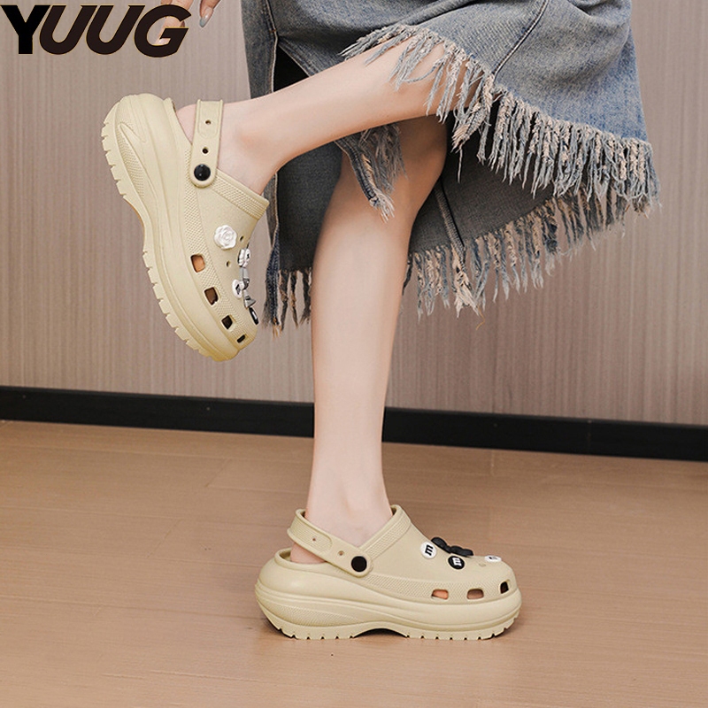 Jual YUUG Sandal Wanita/Sepatu Mega Crush stylish, sol EVA super ringan ...