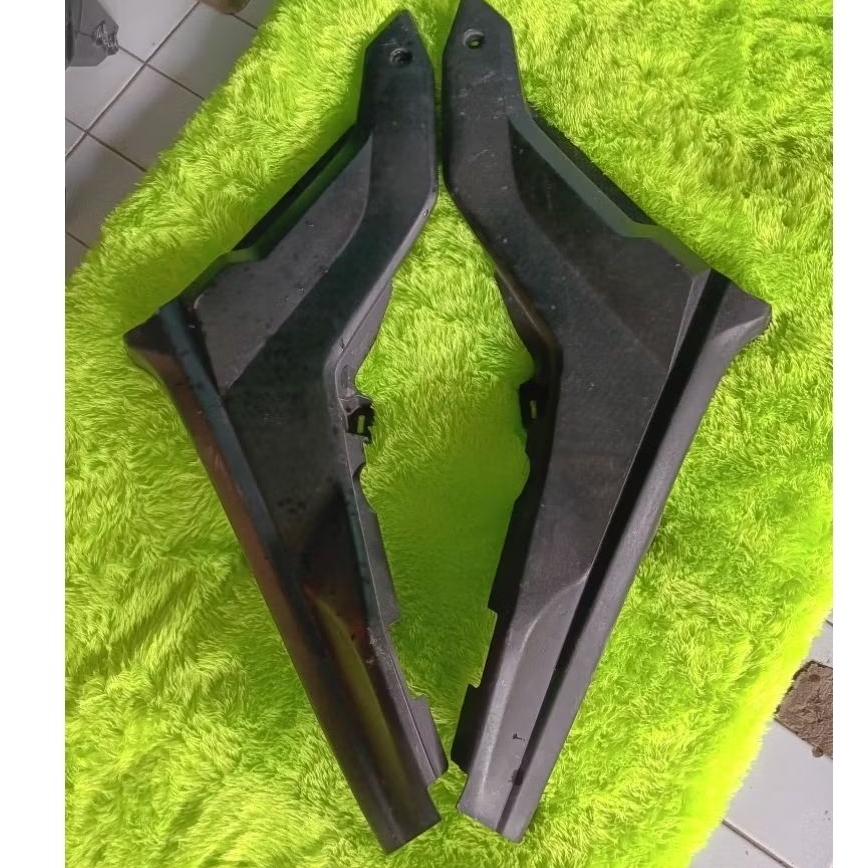 Jual COVER BODY TENGAH/BELAKANG R15 V3/YAMAHA R15 V3 VVA ORIGINAL ...