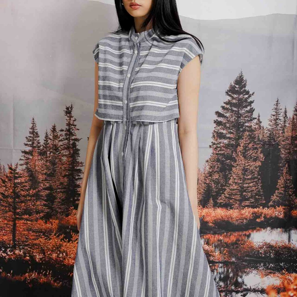 jual-this-is-april-gaun-midi-wanita-kekinian-tanpa-lengan-a-line-aksen