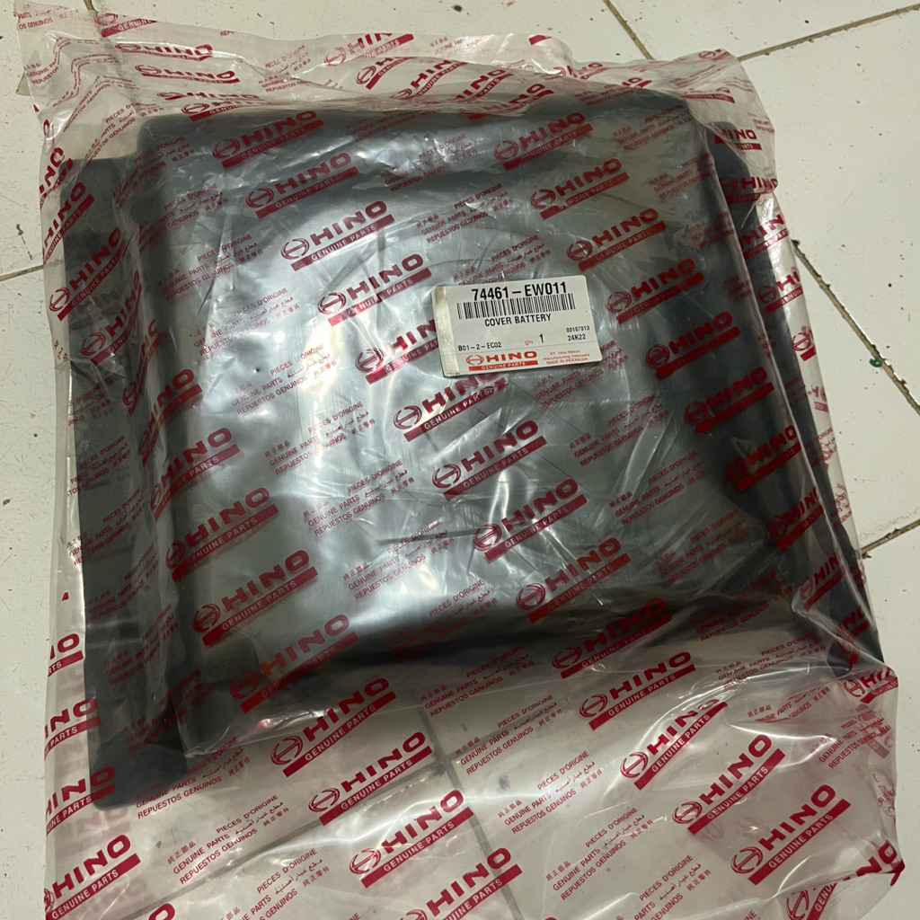 Jual COVER ATAU TUTUP AKI HINO 500 HINO FM260JD ASLI GENUINE 74461 ...
