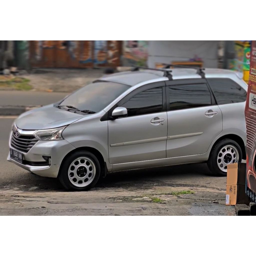 Jual paket velg plus ban accelera 205 55 r16 untuk mobil avanza use ...