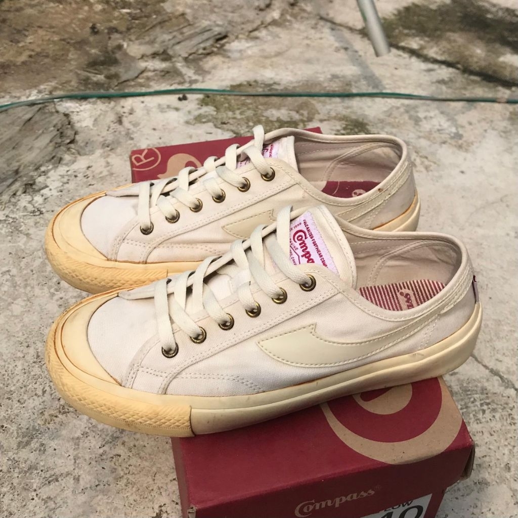 Jual sepatu compass pesanan | Shopee Indonesia
