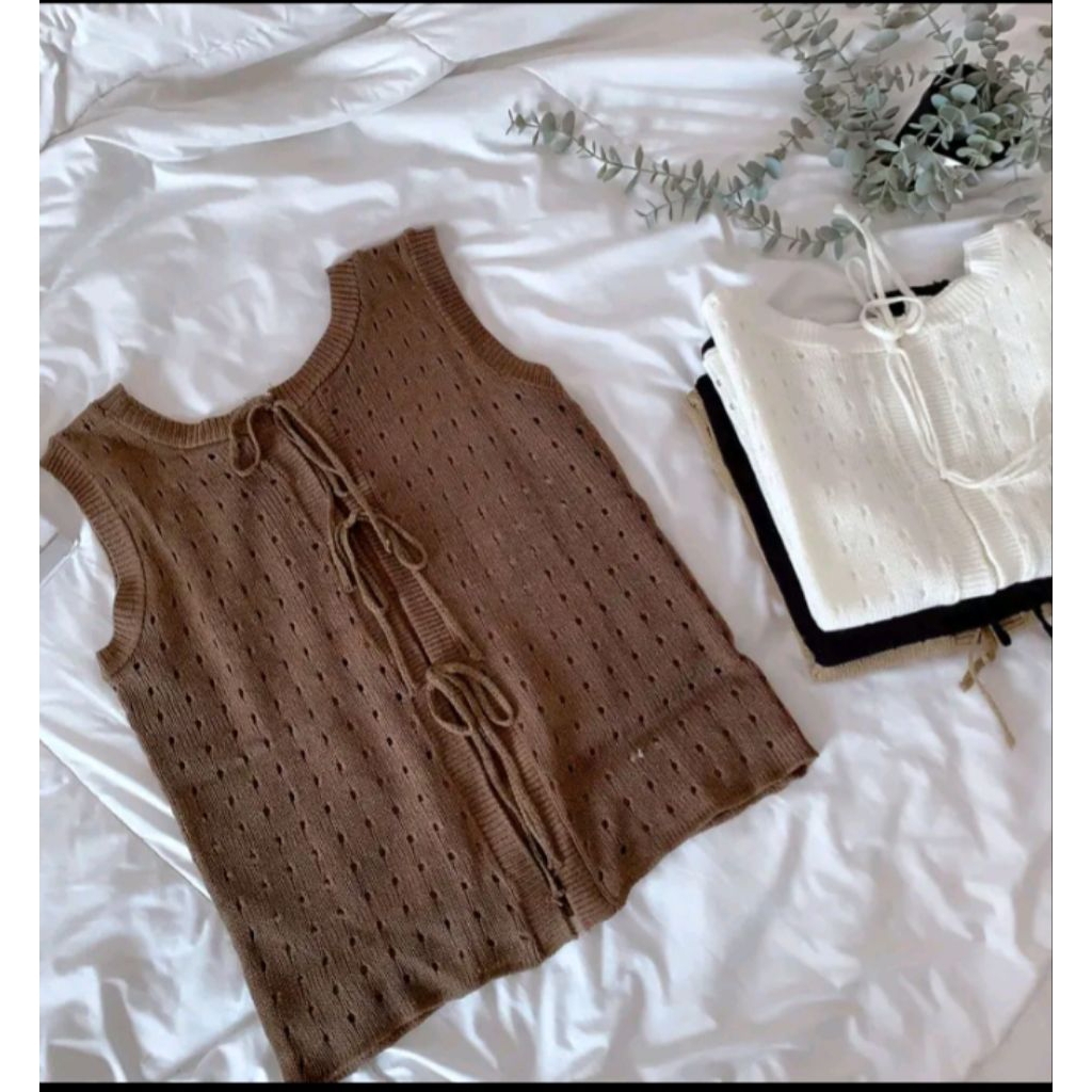 Jual Lyora vest rompi tali/outer coquette/rompi rajut tali knitwear ...