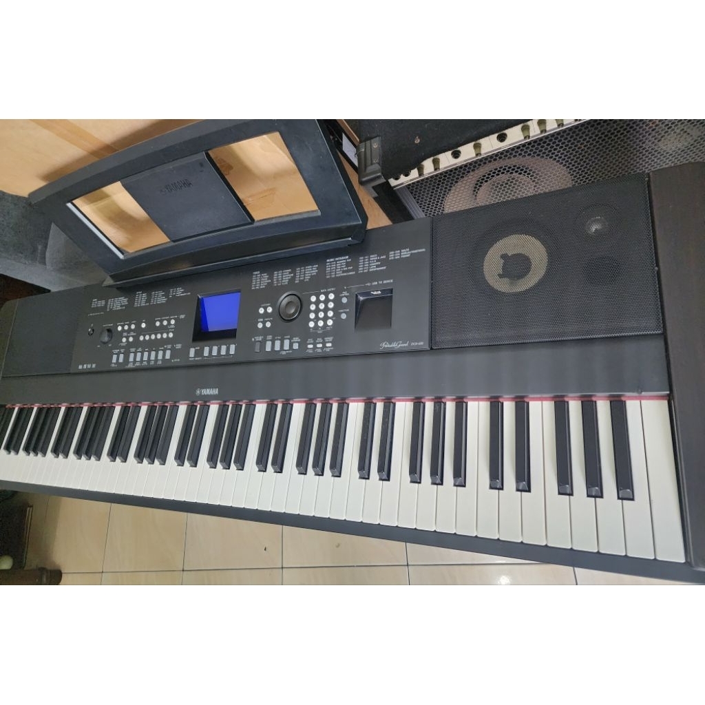 SOLD | Yamaha DGX-650 | Used Pianos in Pittsburgh | Solich Piano