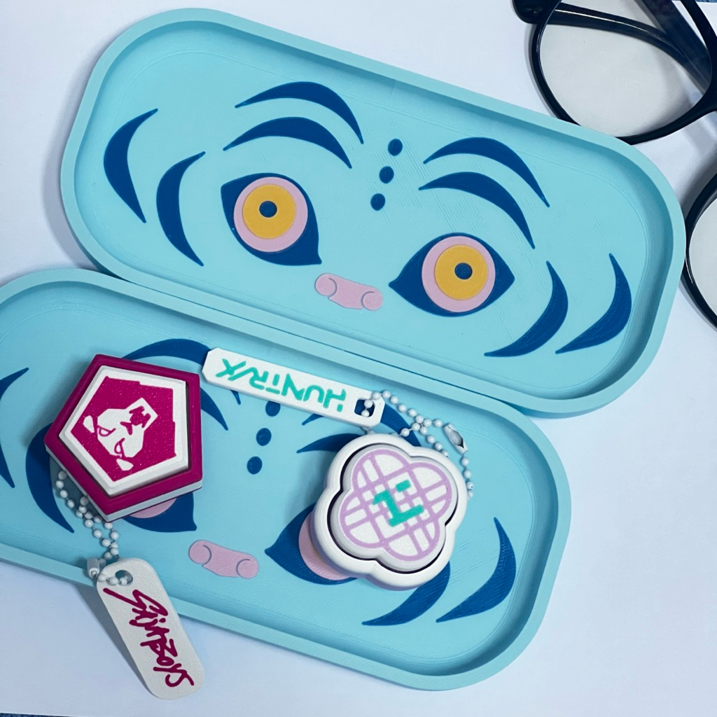 Jual Kpop Demon Hunters Merch Saja Boys Huntrix | Glasses Tray, Fidget ...