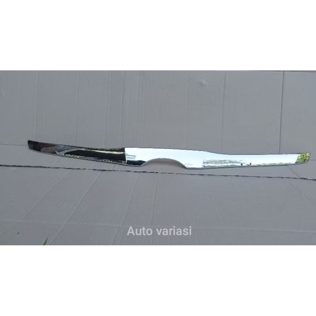 Jual hood molding innova 2012 & 2015,/lis kap mesin inova / hodmolding ...