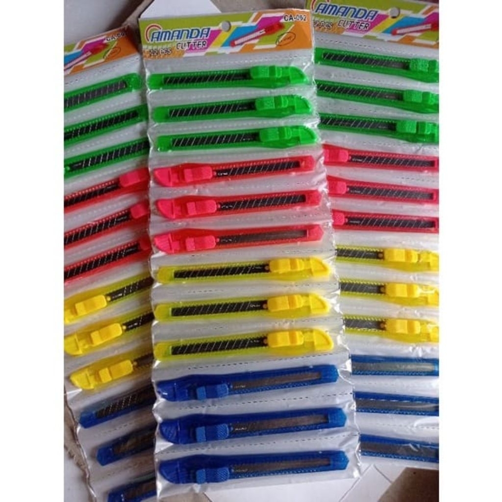 Jual Cutter Renceng Kecil Transparan Isi 12pcs | Shopee Indonesia