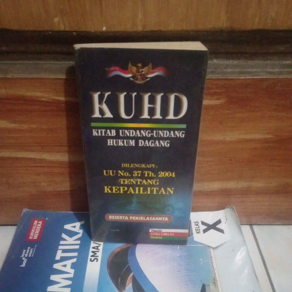 Jual original bekas; KUHD Kitab Undang-undang Hukum Dagang dilengkapi ...