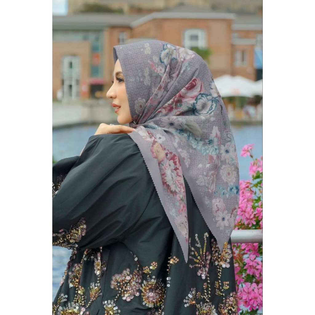 Jual MODINITY WAREHOUSE SALE 2025 - BUTTONSCARVES AS IS BLUME ...
