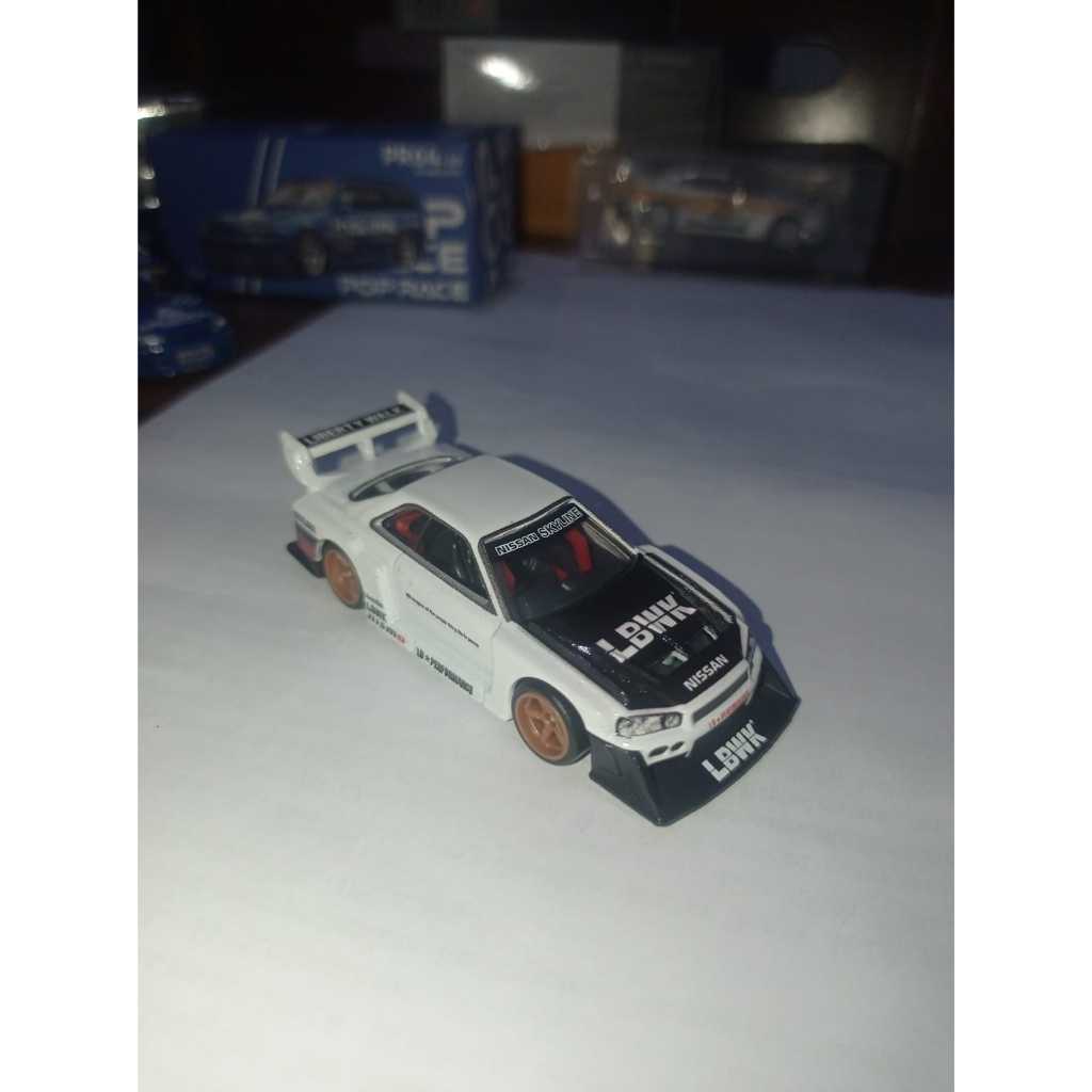Jual Hotwheels nissan skyline gtr r34 lbwk silhouette putih white ...