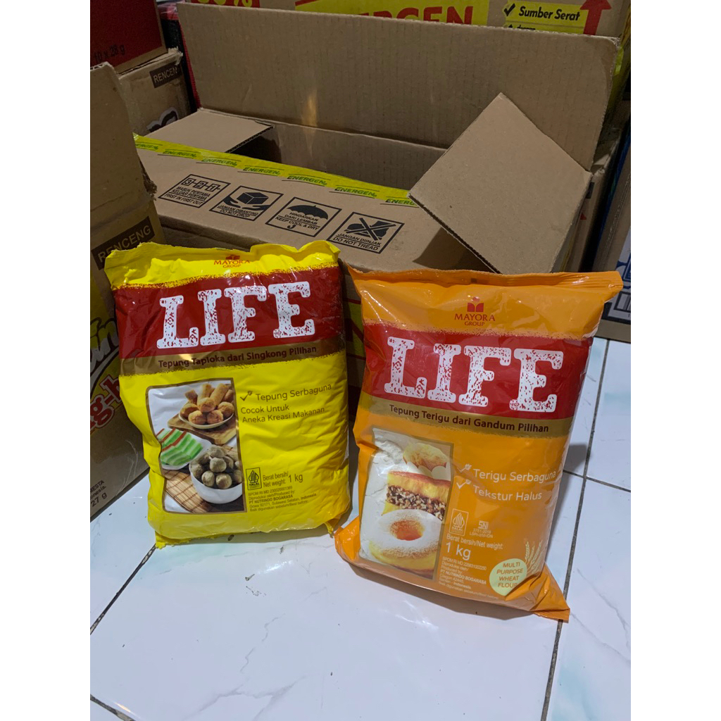 Jual Tepung Terigu dan Tapioka Life Premium Mayora | Shopee Indonesia