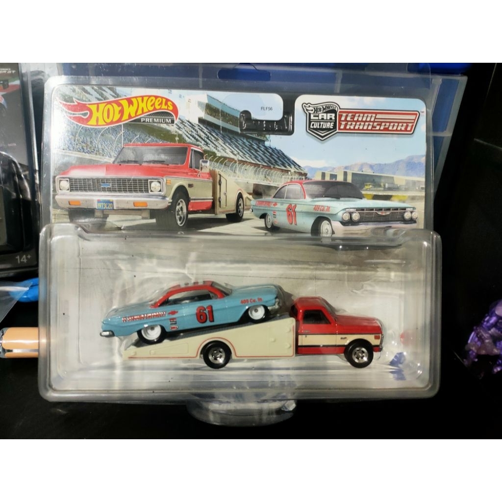 Hot Wheels '61 Impala & '72 Chevy Ramp Truck Team Transport #54 - Car Culture Collection