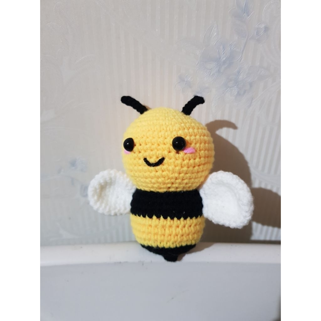 Jual Amigurumi Bee Crochet Doll full body / boneka rajut lebah /boneka ...