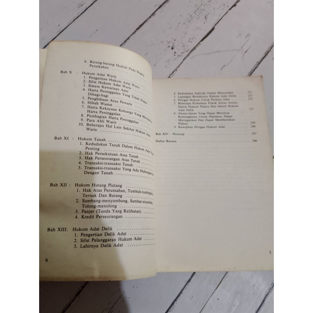 Jual BUKU PENGANTAR DAN ASAS - ASAS HUKUM ADAT | Shopee Indonesia