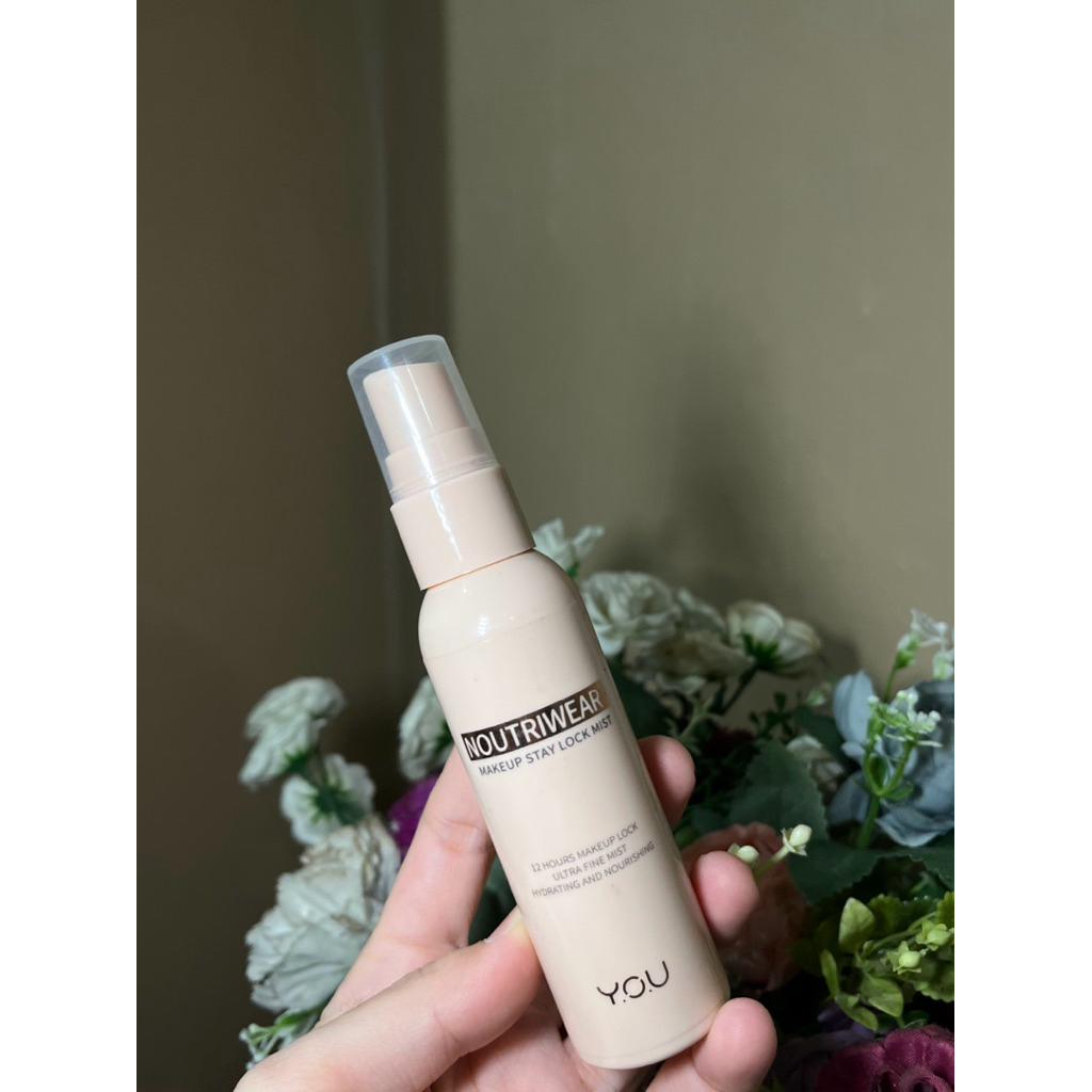 Jual YOU Makeup Staylock Mist (Sisa pemakaian sesuai dengan foto ketiga ...