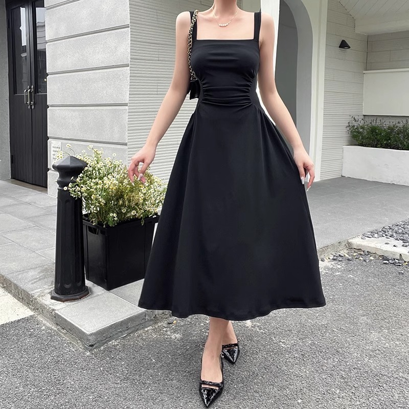 Jual EMITA BLOOM dress hitam polos press body party wanita elegan korean  style undangan wanita kekinian simple baju midi dress terbaru 2026 import |  Shopee Indonesia