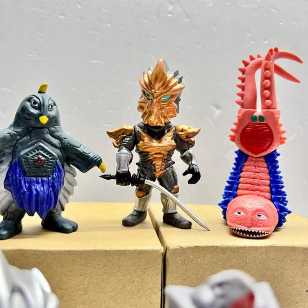 Jual mainan action figure monster ultraman zero kaiju Monster ultraman ...