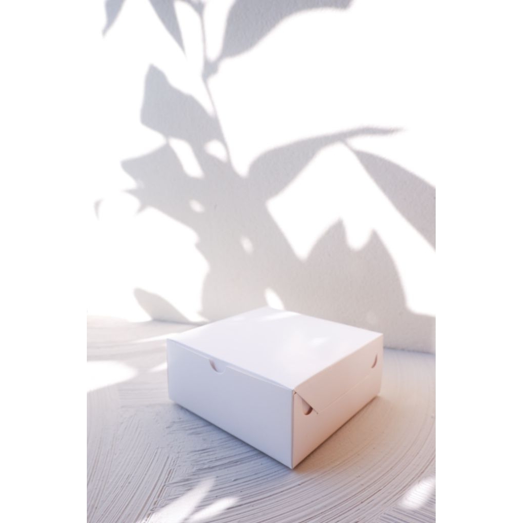 Jual Box Snack Ivory 12 x 12 x 5 cm (Putih) | Shopee Indonesia