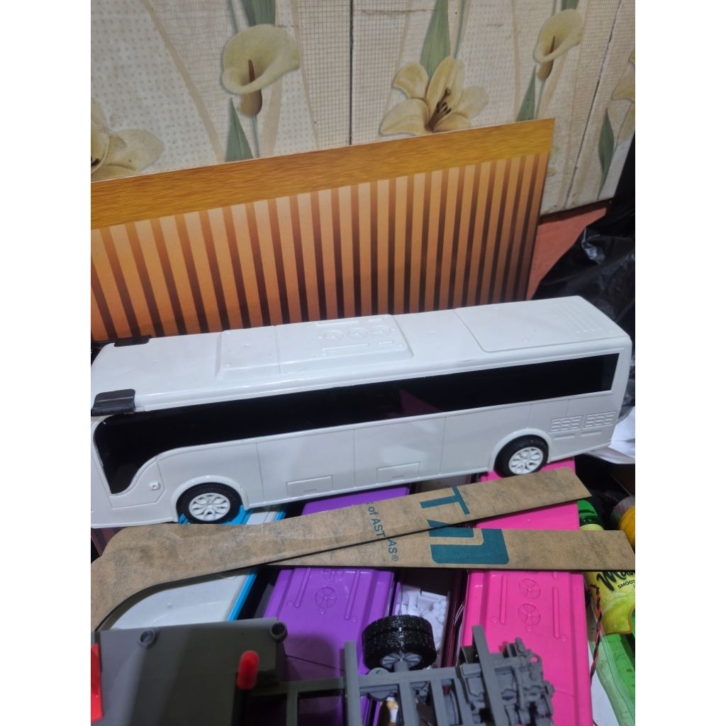 Jual bus rkc di modif kaca aclirik | Shopee Indonesia