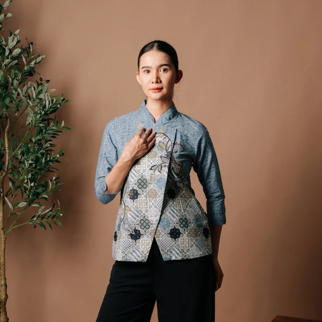 Hadinata Batik Premium Blouse Batik Wanita Superfine Bhalendra Bhiwanda - foto 1