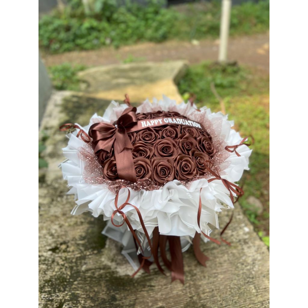 Jual Round buket 30 Tangkai bunga pita satin bisa reques warna | Shopee ...