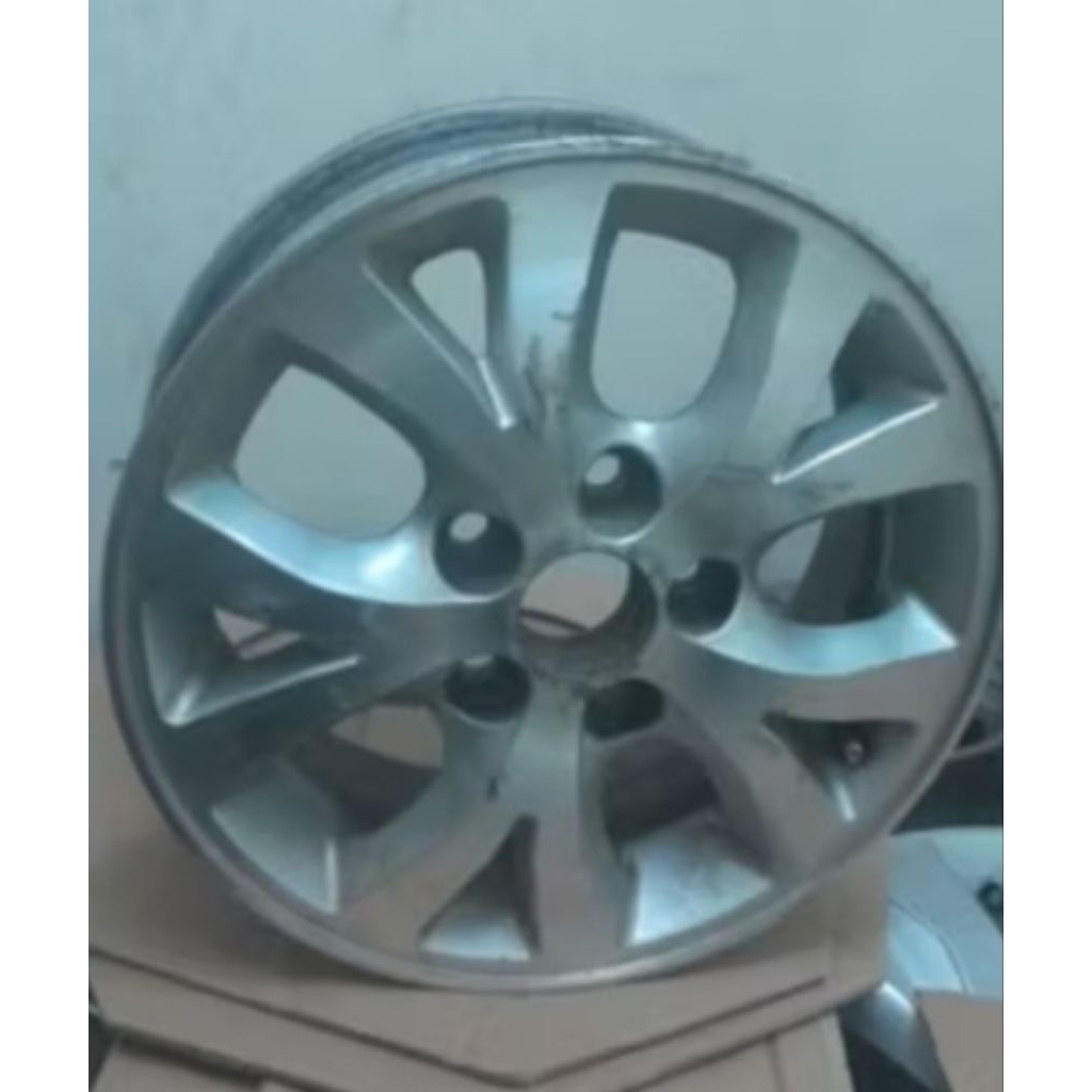 Jual Velg Racing OEM Toyota Innova V ring 15 bekas | Shopee Indonesia