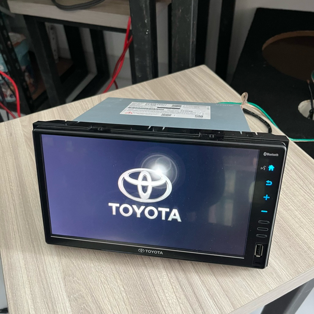 Jual Head unit Innova Venturer 2019 apple carplay android auto | Shopee ...