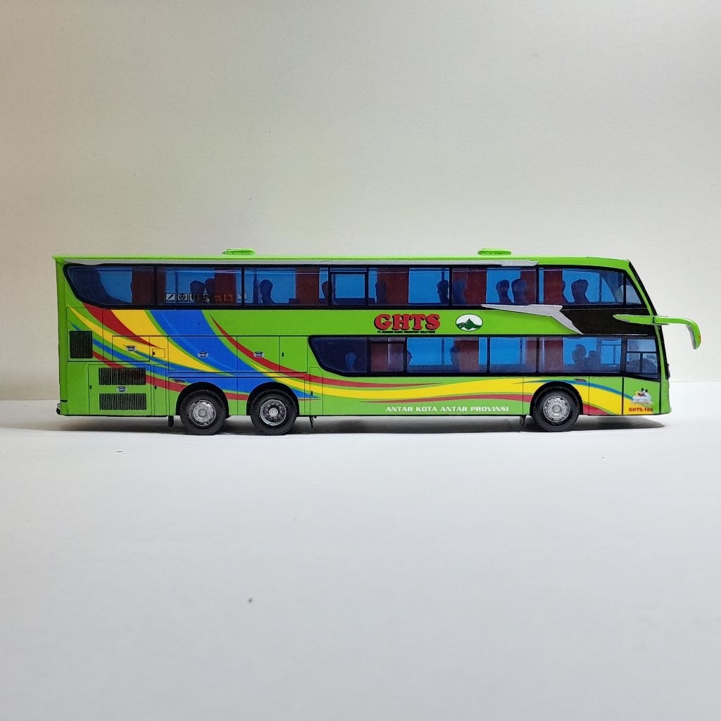 Jual Miniatur bus GHTS body Jb5 Double decker ADIPUTRO skala 1:64 ...