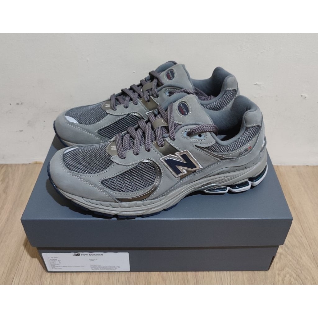 Jual NB 2002r Light Grey (New BNIB Resmi MAP) size 42 | Shopee Indonesia