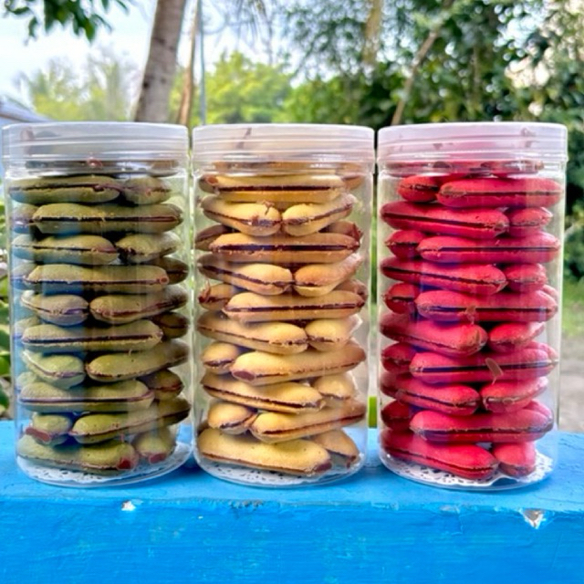 Jual Lidah kucing green tea/matcha, taro dan red velvet mix coklat ...