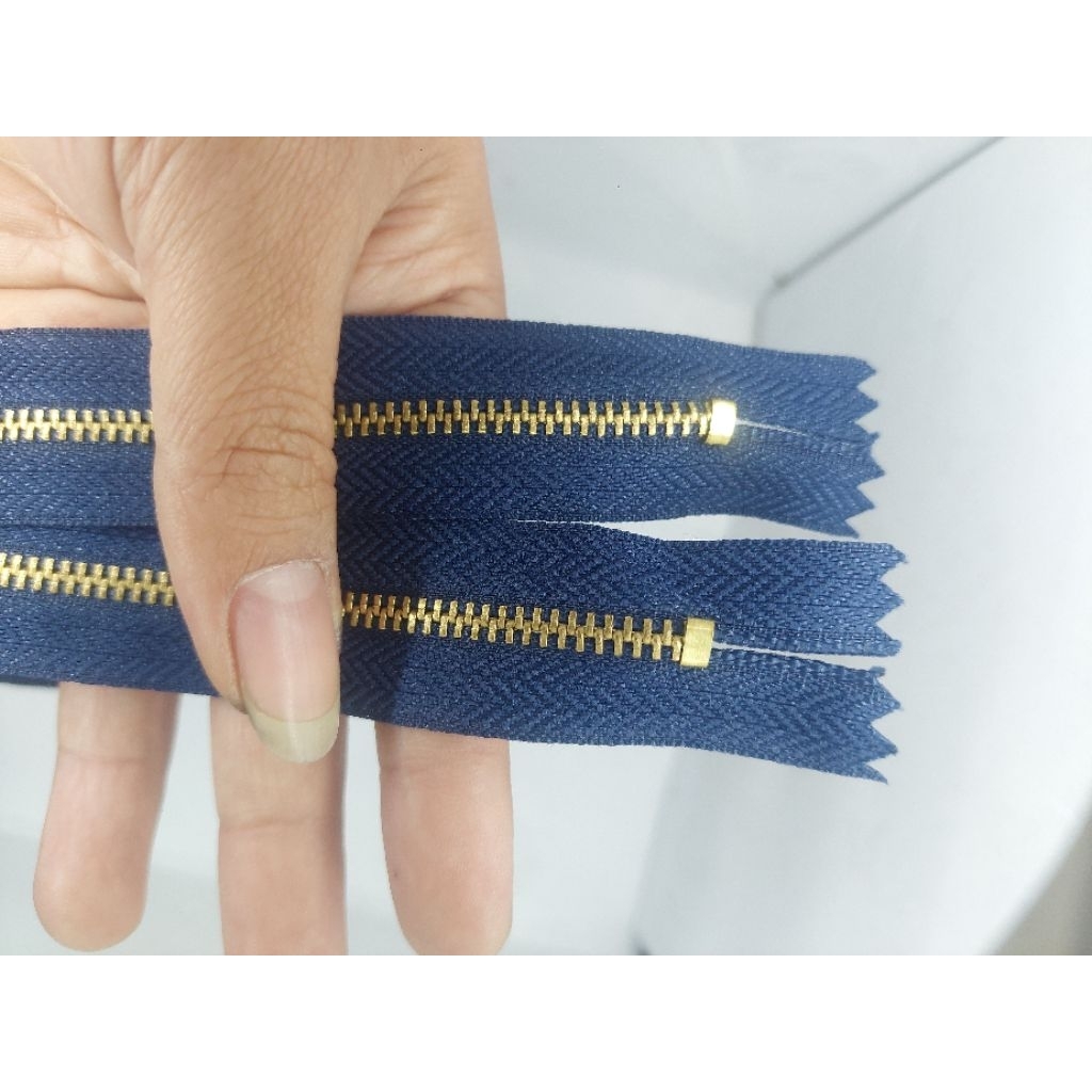Jual Resleting metal gigi besi no. 3 Biru Pinlock | Shopee Indonesia