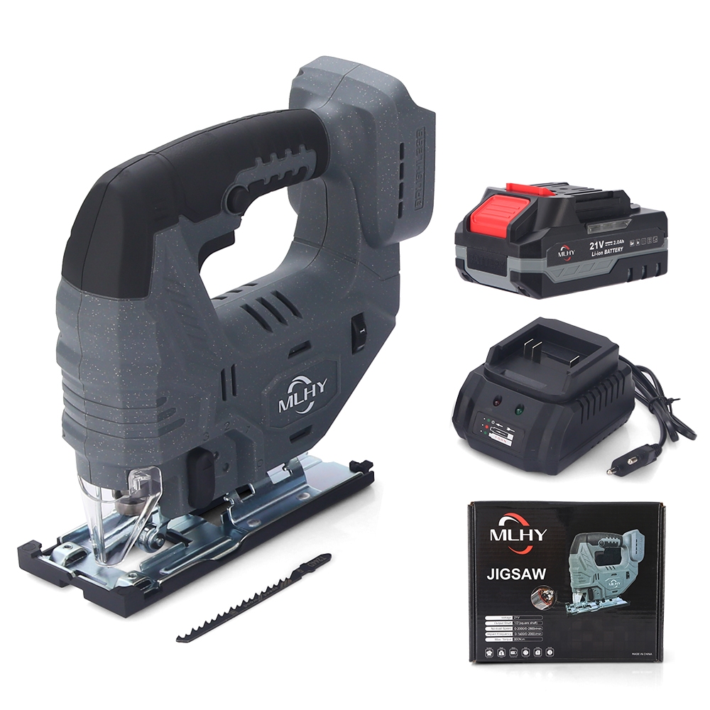 Qiz anal jinsiy aloqadan tabassum qiladi