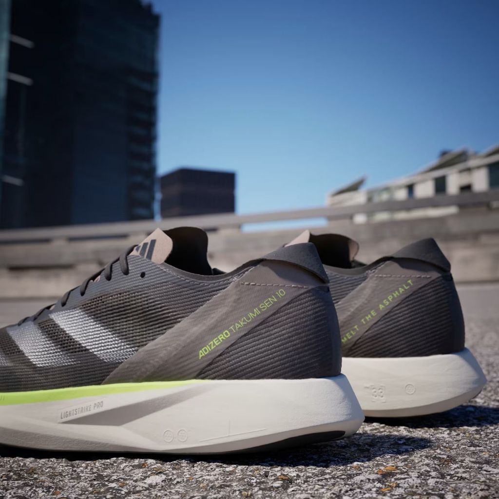 Jual Sepatu Running Adidas Takumi Sen 10 Men ID3620 Original | Shopee ...