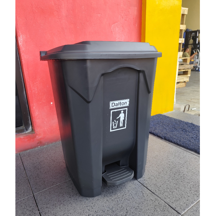 Product image Dalton Tempat Sampah 50L LXD 50U Abu -abu