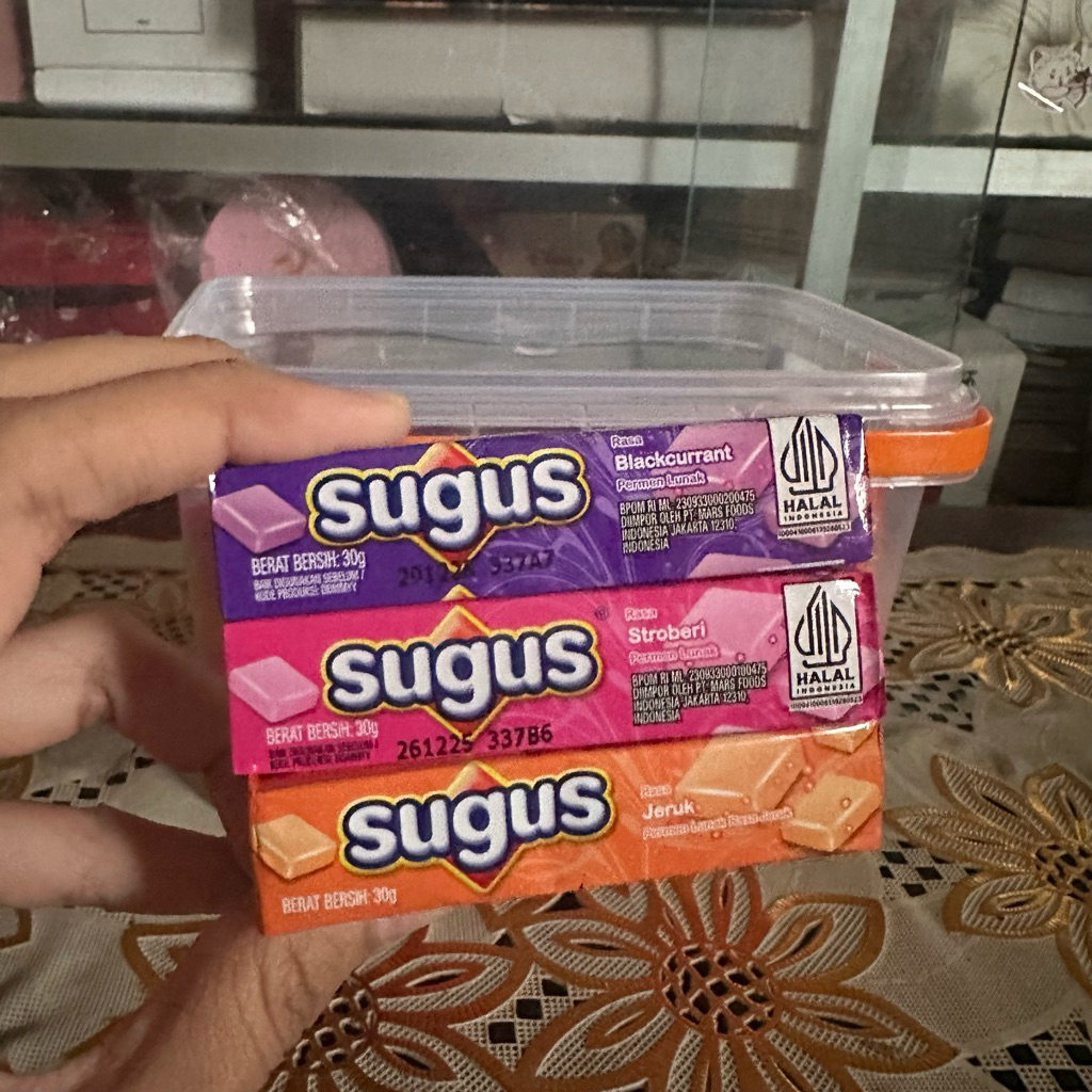 Jual Permen Sugus Rasa Strawberry, Jeruk dan Blackcurrant Berat 30 Gram ...