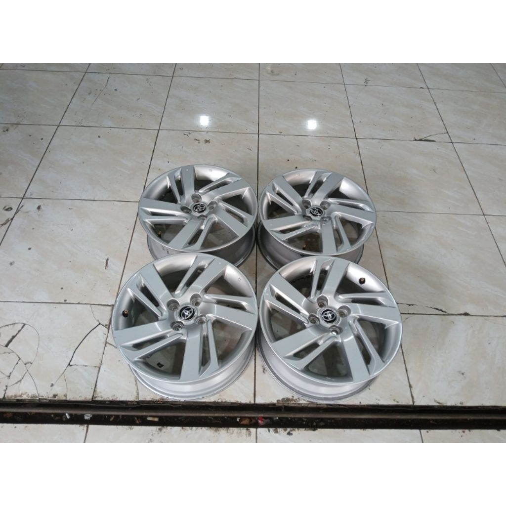 Jual Velg Second Oem Raize Ring 16 Lebar 6 pcd 4x100 Et40 | Shopee ...