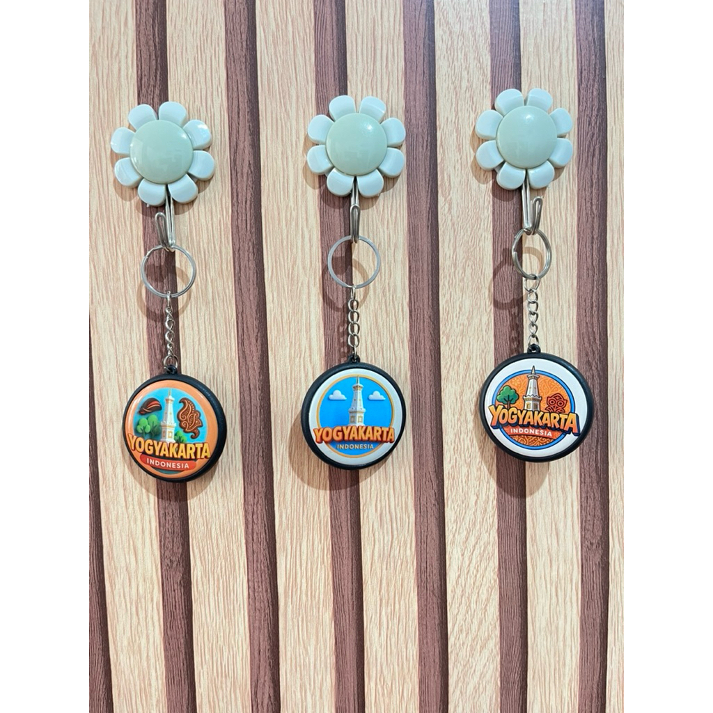 Jual gantungan kunci/keychain bulat 2 sisi 4,5 cm oleh oleh khas ...