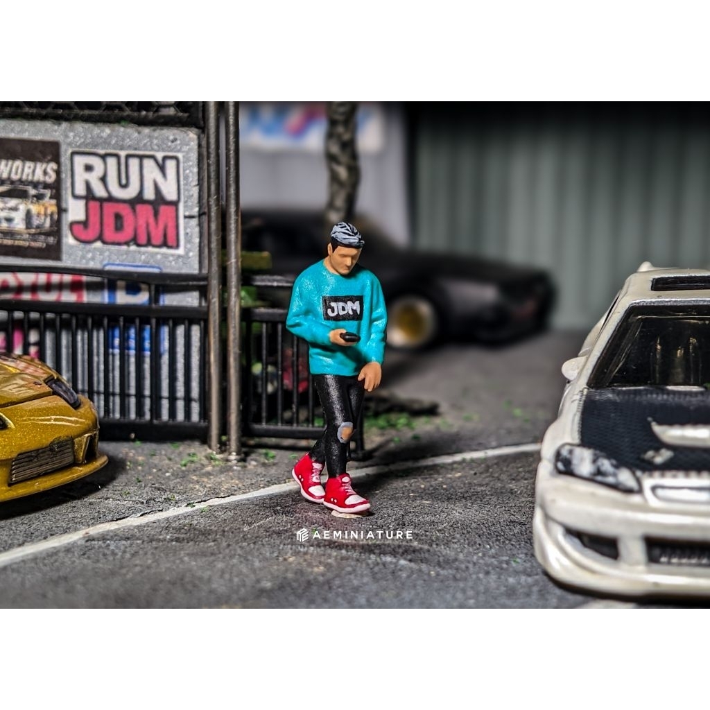 Jual miniature figure skala 1/64 cowo jdm t-shirt - AM8 | Shopee Indonesia