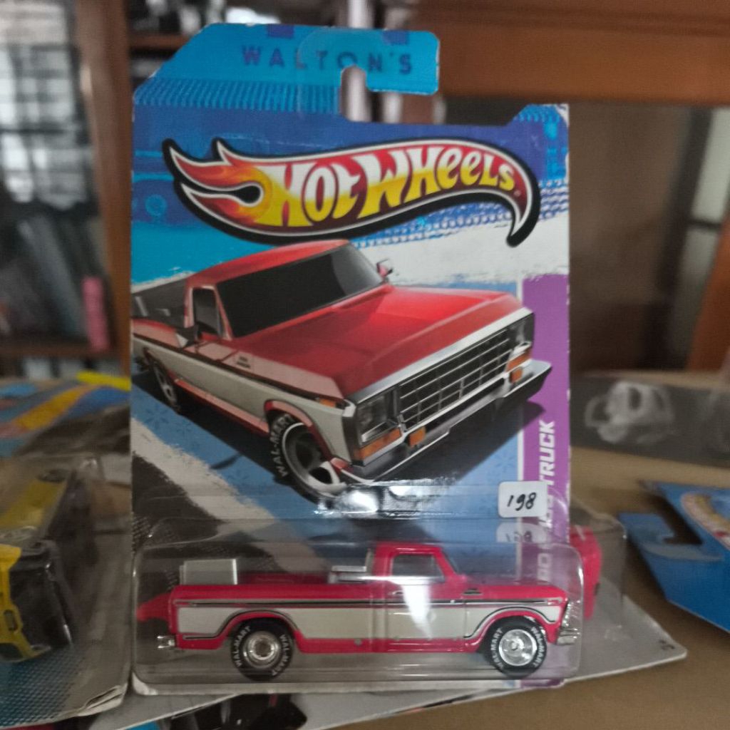 A Lo Mágico - Hot Wheels 1979 Ford F-150 Camioneta Saludo A Exclusiva De Walmart Sam Walton Di