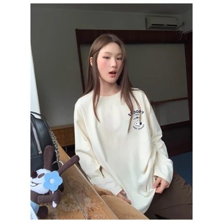 Kaos wanita oversize