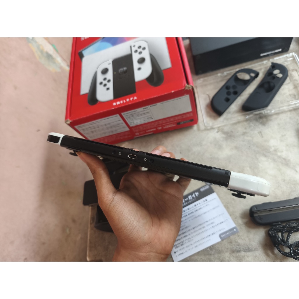 Jual Nintendo Switch OLED CFW Atmos 128GB White Fullset 00 | Shopee ...